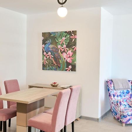 Beachfront 1Br Apartment- Spa N Pools مامايا المظهر الخارجي الصورة