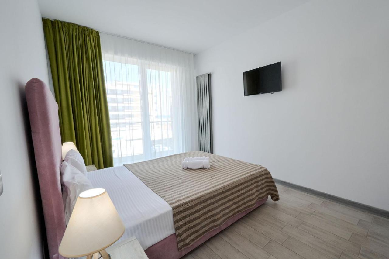 Beachfront 1Br Apartment- Spa N Pools مامايا المظهر الخارجي الصورة