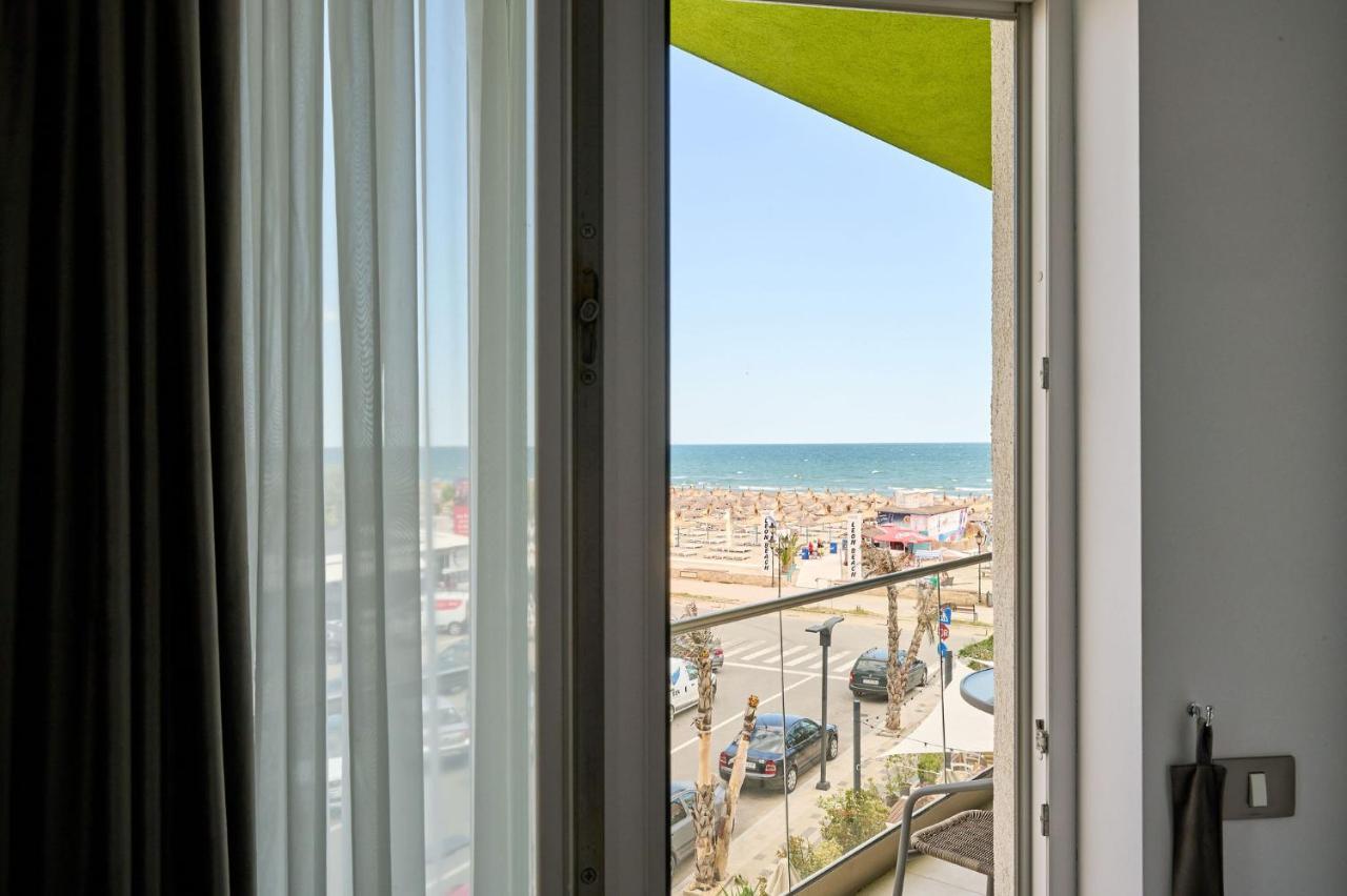 Beachfront 1Br Apartment- Spa N Pools مامايا المظهر الخارجي الصورة